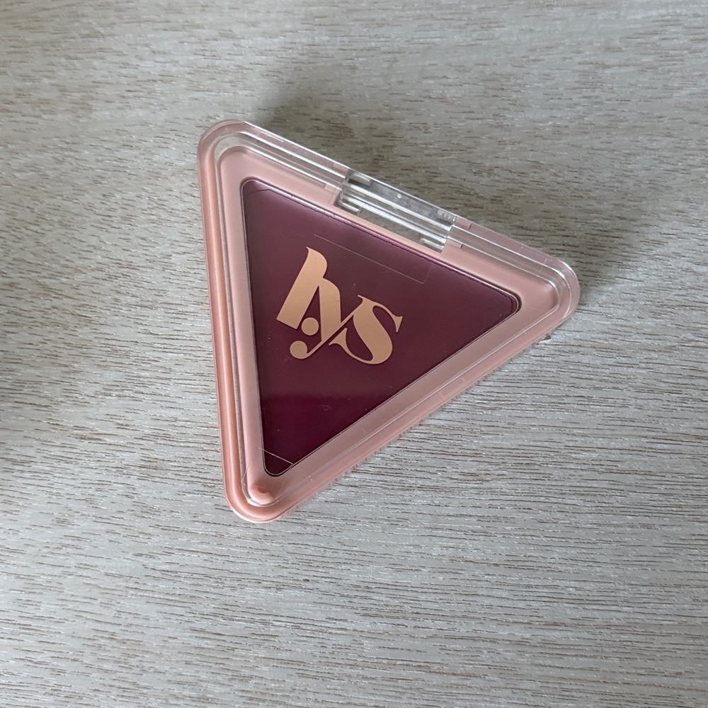 NEW LYS Higher Standard Satin Matte Cream Blush